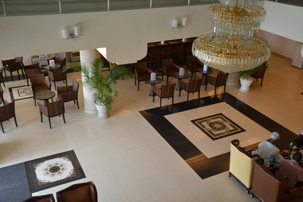 Nobila Airport Hotel Котону Экстерьер фото
